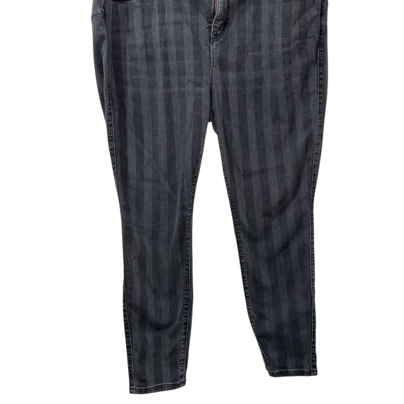 Torrid Bombshell Skinny High Rise Stretchy Skinny Stripped Black Jeans Sz 22R - Picture 4 of 10